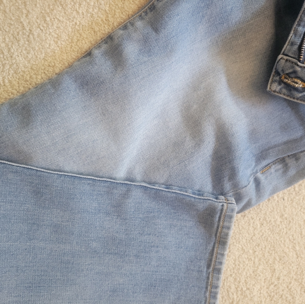 CAbi High Straight Light Wash Jeans Size 12 - Picture 8 of 16